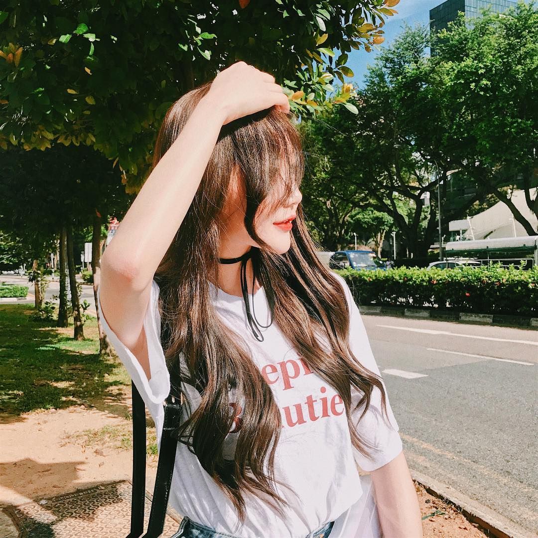 AnhGaiXinhCheMatSieuCute QQLive App 2026 Live Idol Hot Quà Thưởng Hấp Dẫn anh gai xinh che mat duoi nang cuc ky de thuong