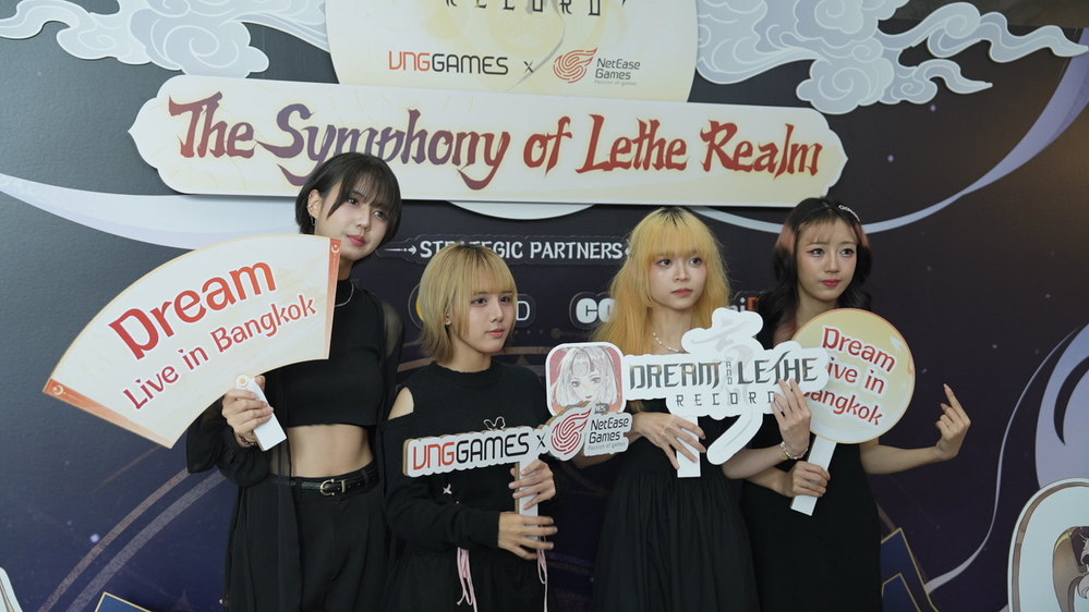  
Các KOL nổi tiếng của Thái Lan cũng đến tham dự.