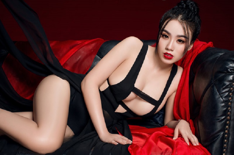 Full Bộ Ảnh Gái 18+ Linh Miu Thánh Nữ Đẩy Xe Bò Cân 4 Anh 7 QQLive App 2026 Live Idol Hot Quà Thưởng Hấp Dẫn Ảnh sex Idol QQLive Linh Miu làm cho các anh phải điêu đứng