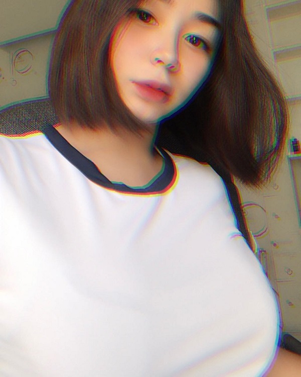 Trần Minh Thiên Di Muốn Ngắm Ngực Bự Thì Bơi Hết Vào Đây 5 QQLive App 2026 Live Idol Hot Quà Thưởng Hấp Dẫn tran minh thien di20