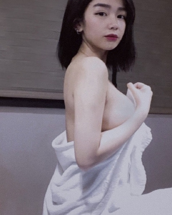 Trần Minh Thiên Di Muốn Ngắm Ngực Bự Thì Bơi Hết Vào Đây 19 QQLive App 2026 Live Idol Hot Quà Thưởng Hấp Dẫn tran minh thien di4